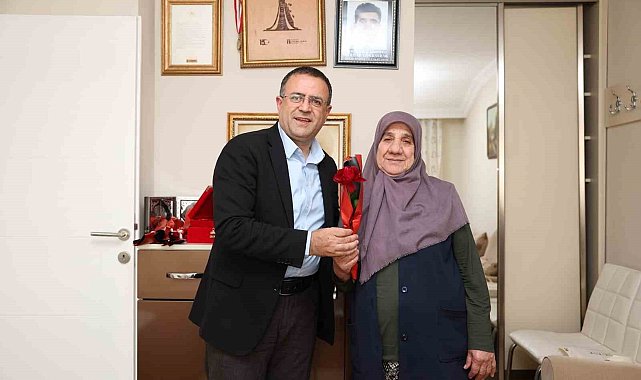 Şehit annelerine anlamlı ziyaret