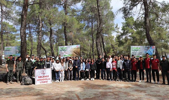 Selendi protokolü orman temizledi