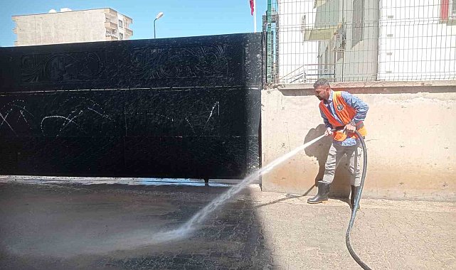 Selin vurduğu Cizre'ye Diyarbakır'dan yardım eli sürüyor