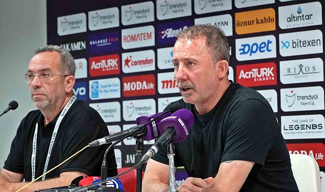 Sergen Yalçın sezon sonunda Antalyaspor'dan ayrılacağını açıkladı