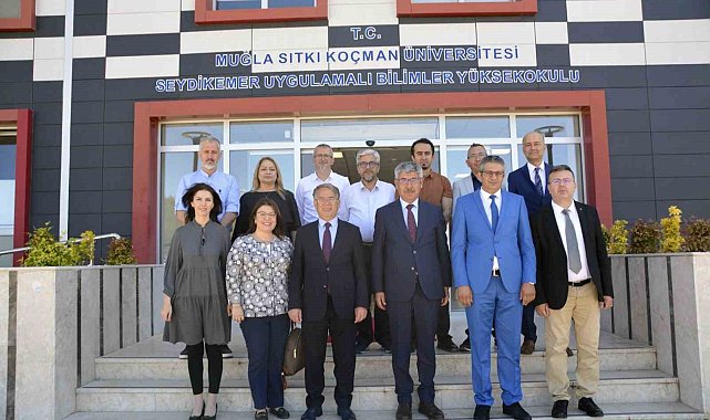 Seydikemer'de TradeMaster Finans laboratuvarı açıldı