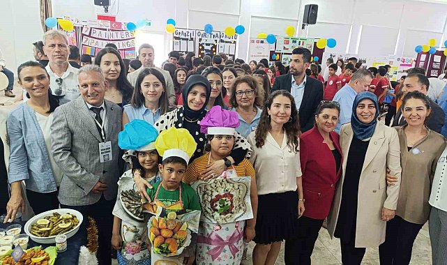 Silifkeli öğrenciler, Etwinning proje günü sergisinde büyük başarı elde etti