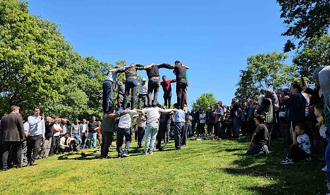 Sındırgı'da Hıdırellez geleneği devam ediyor