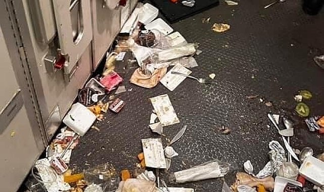 Singapur Havayolları'na ait uçak türbülansa girdi: 1 ölü