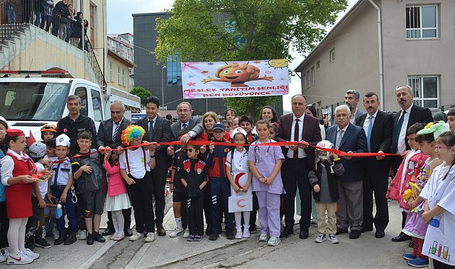 Sinop'ta "Ben Büyüyünce" adlı meslek tanıtım şenliği