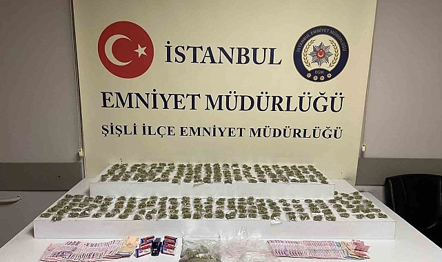 Şişli'de uyuşturucu satıcılarına operasyon: Hakkında kesinleşmiş hapis cezası bulunan firari yakalandı