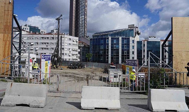 Şişli'deki gökdelen inşaatına beton bariyer