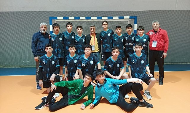 Sivas hentbol takımından büyük başarı