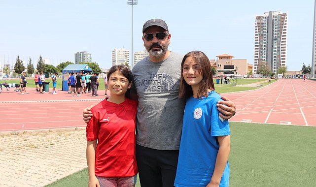 Sivaslı atletler madalyalarla döndü