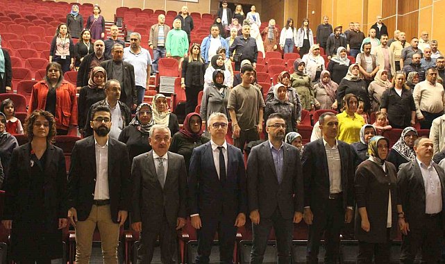 Şizofreni hastalarının konseri tam not aldı