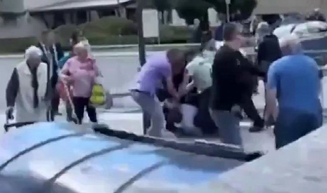 Slovakya Başbakanı Robert Fico, uğradığı silahlı saldırı sonucu yaralanarak hastaneye kaldırıldı.