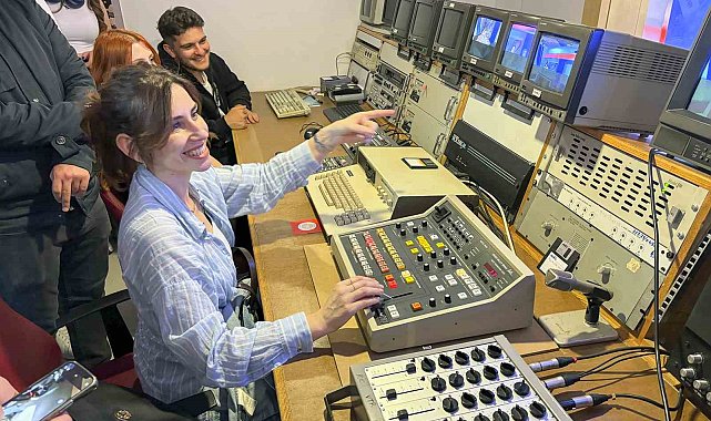 SUBÜ öğrencileri teknik gezi için TRT'deydi