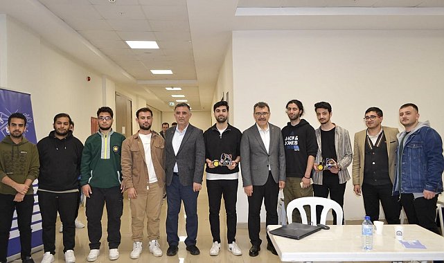 SUBÜ robot olimpiyatlarından derecelerle döndü