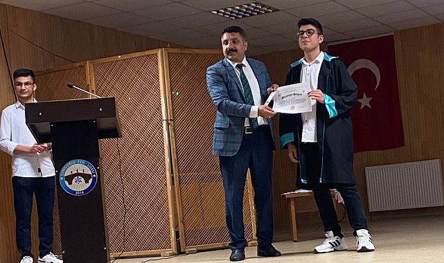 Sungurlu Fen Lisesi'nde mezuniyet heyecanı