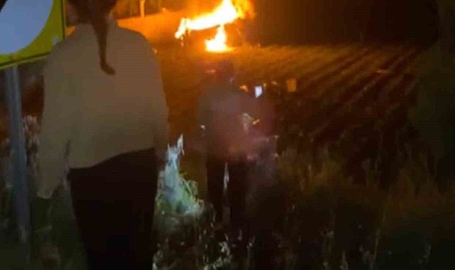 Takla atan otomobil alev topuna döndü: 2 yaralı