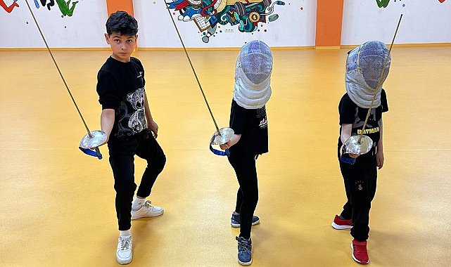 Tatvan'da "Eskrim" kursu açıldı