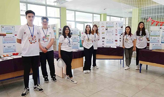 Tavşanlı Arslanbey Mesleki ve Teknik Anadolu Lisesi'nden Bilim Fuarı