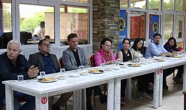Tavşanlı&#039;daki turizm çalıştayında bölgenin turizmi incelendi