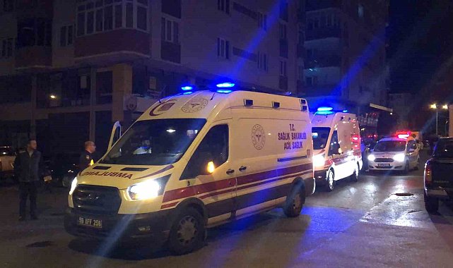 Tekirdağ'da iki otomobil çarpıştı: 3 yaralı