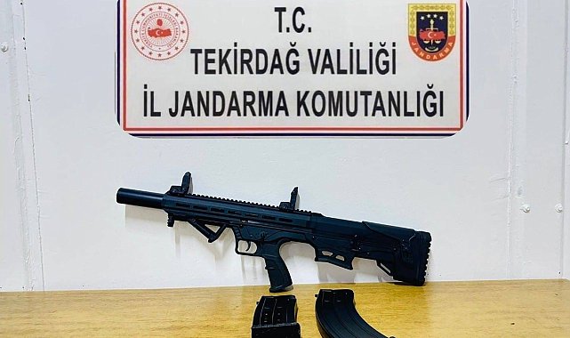 Tekirdağ'da silah, kaçak içki ve uyuşturucu ele geçirildi