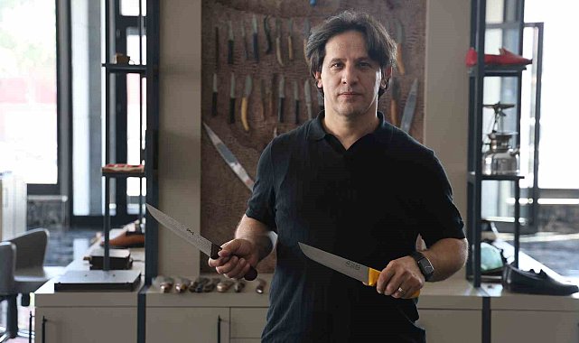 Tescilli Maraş bıçakları kurbana hazır