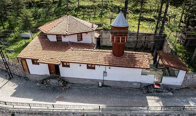 Tokat'ta 660 yıllık Ahi Paşa Camii göz kamaştırıyor