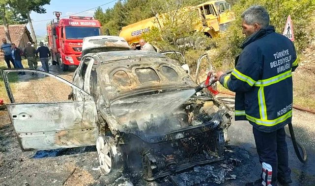 Tokat'ta hareket halindeki otomobil alev alev yandı