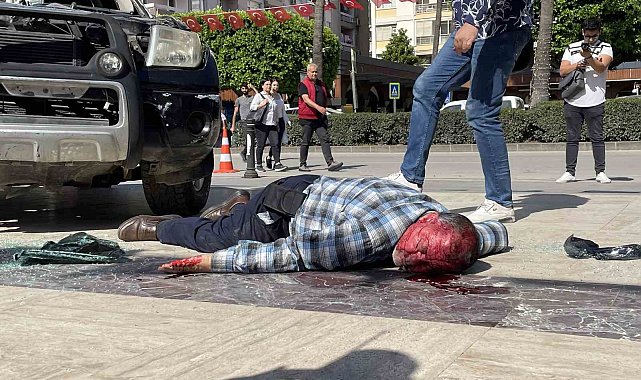 Trafik kazası tatbikatını gerçek sanıp olay yerini doldurdular
