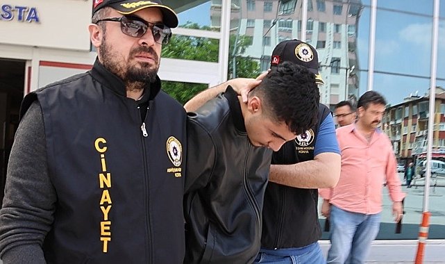 Trafikte tartıştığı kişinin kalbine bıçak saplayarak ölümüne neden olan zanlı adliyeye sevk edildi
