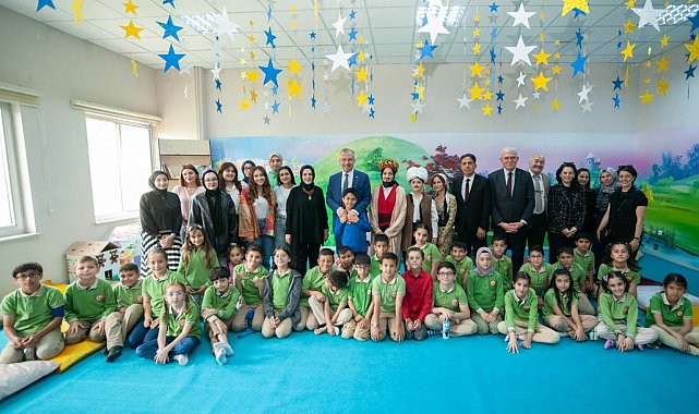 Türkiye'de çok fazla eşi bulunmayan bu sınıfta minik öğrencilere masal anlatılıyor