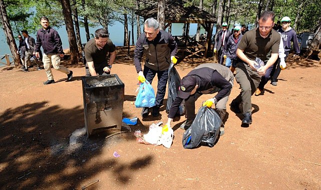Türkiye'nin ilk milli parkında orman yangınlarına karşı temizlik etkinliği yapıldı