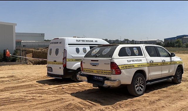 Tuzla'da sanayi sitesinde toprak kayması : 2 işçi kurtarıldı