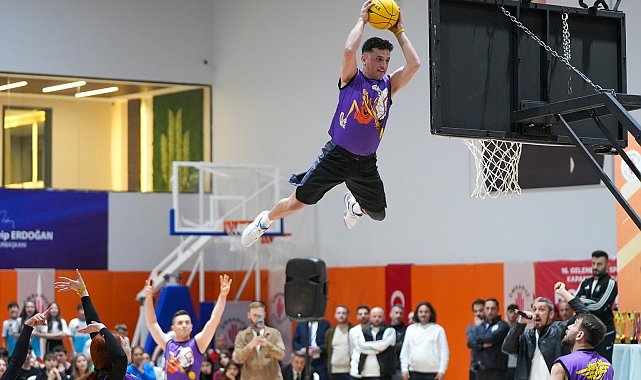 Ümraniye'de 22 bin öğrencinin katıldığı Spor Oyunları'nda şampiyonlar belli oldu