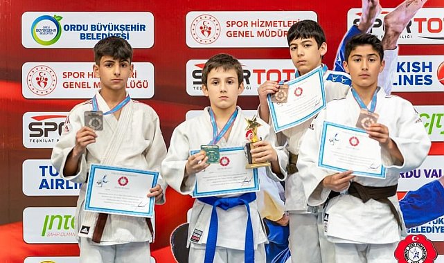 Ümraniyeli sporculara 3 altın madalya birden: Avrupa'da Türkiye'yi temsil edecekler