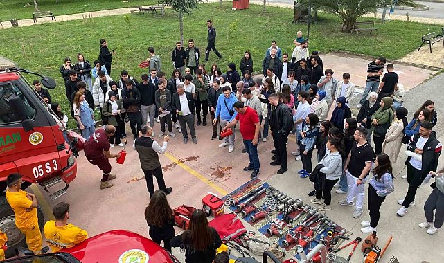 Üniversite öğrencilerine orman yangınlarına müdahale eğitimi