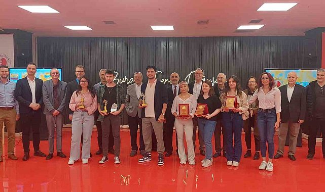 Üniversite-sanayi iş birliğinde emek veren öğrencilerin projeleri ödüllendirildi