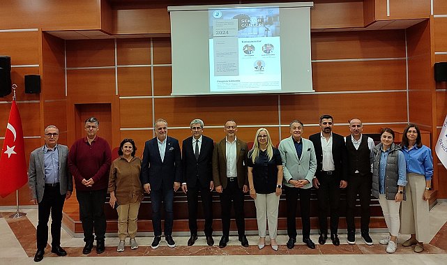 Üniversiteli gençler iş dünyasının duayenleriyle buluştu