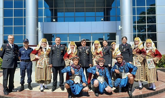 Üniversitelilerden jandarmaya yoğun ilgi