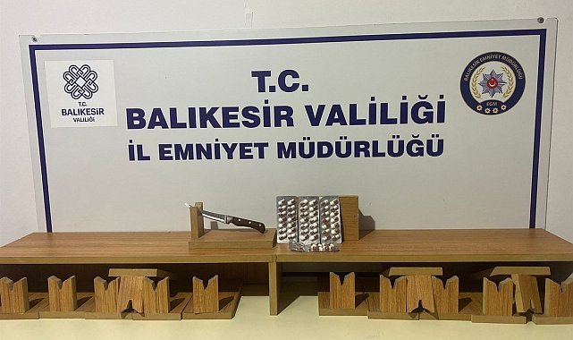 Üst aramasında 50 uyuşturucu, uyarıcı hap yakalandı