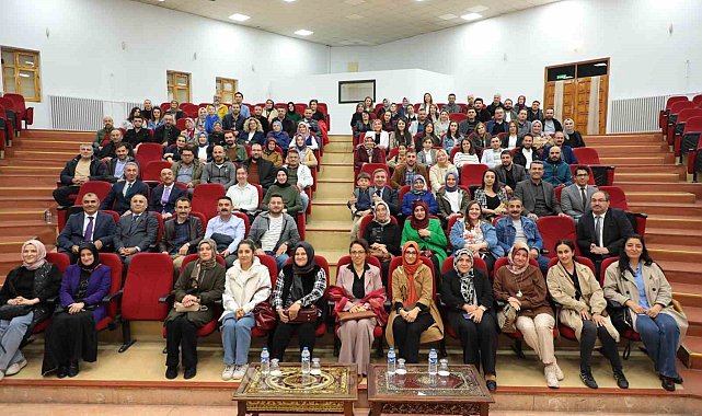 Vali Aydoğdu, Türkçe öğretmenleriyle bir araya geldi