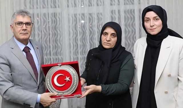 Vali Çelik'ten "Anneler Günü" Mesajı
