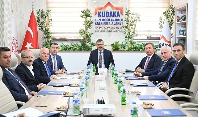 Vali Eldivan ve Başkan Memiş KUDAKA yönetim kurulu toplantısına katıldı