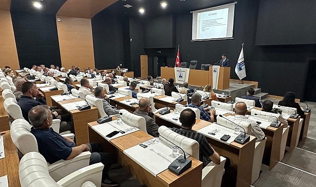 Vali İlhami Aktaş, muhtarlarla bir araya geldi