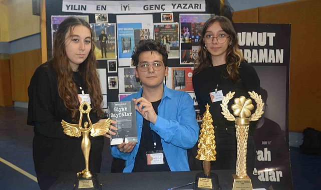 Yalnızlığını kitaplara anlattı, yılın en genç yazarı olarak 3 ödül birden aldı