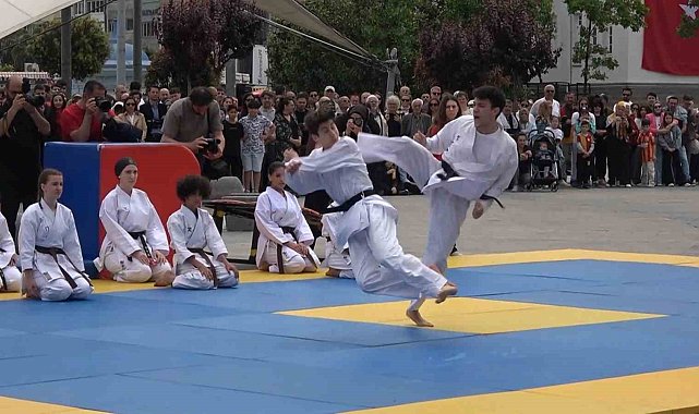 Yalova'da 19 Mayıs coşkusu