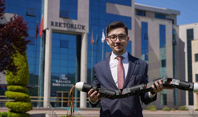 Yaptığı yılan robotla depremde mahsur kalanlar kurtarılabilecek