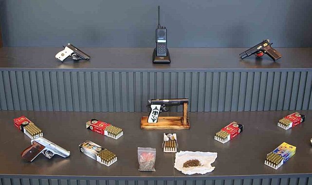 Yasa dışı silah ve mühimmat operasyonunda 4 kişi yakalandı