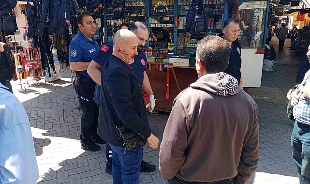 Yaşlı adam yürürken çarptığı ailedeki erkek tarafından darp edildi