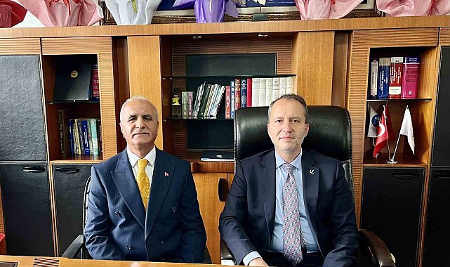 Yeniden Refah Partisi Genel Başkanı Erbakan, teşekkür ziyareti için Ağrı'da