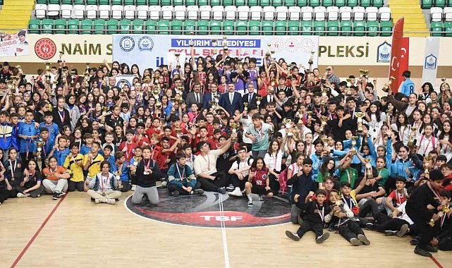 Yıldırım'da Okul Sporları İlçe Şenlikleri sona erdi